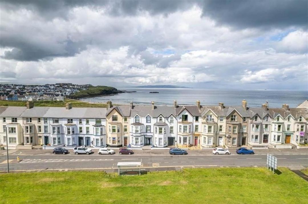 1 Dunluce Green - Portrush By The Sea Екстериор снимка